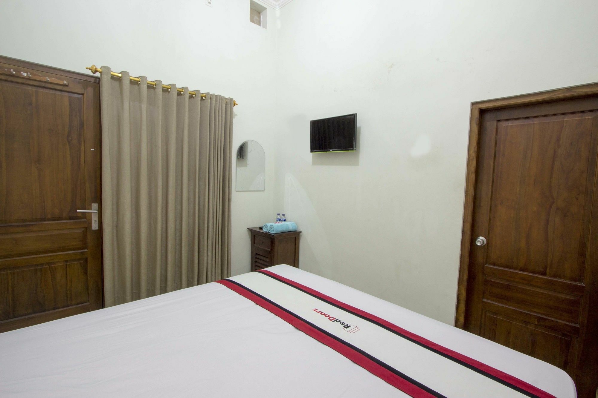Hotel Reddoorz @ Rejowinangun Kota Gede Baturetno Exterior foto